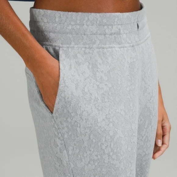 Lululemon Ready to Rulu Classic-Fit High-Rise Jogger Full length - Picture 4 of 9